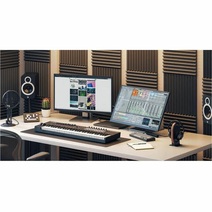 ALOGIC CLARITY MAX TOUCH 32 MONITOR WITH 65W PD WEBCAM AND TOUC