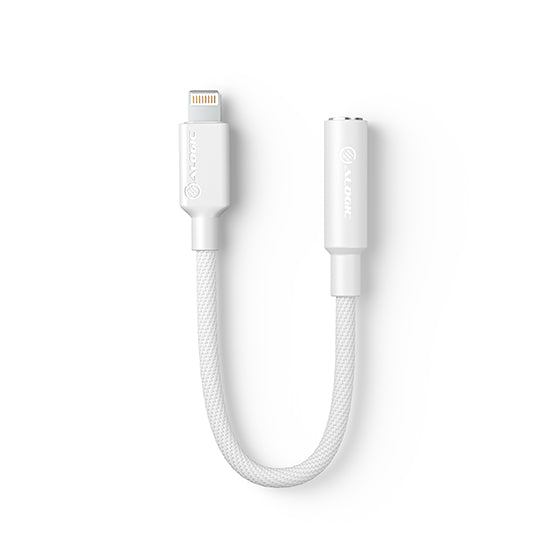 alogic-elements-pro-lightning-to-3-5-audio-adapter1
